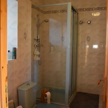 Au Bon Accueil Anciennement Le Jardin Fleuri Bonnac (Cantal)