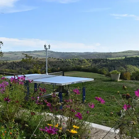 Au Bon Accueil Anciennement Le Jardin Fleuri Semesterbostad Bonnac (Cantal)