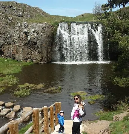 Au Bon Accueil Anciennement Le Jardin Fleuri Bonnac (Cantal)